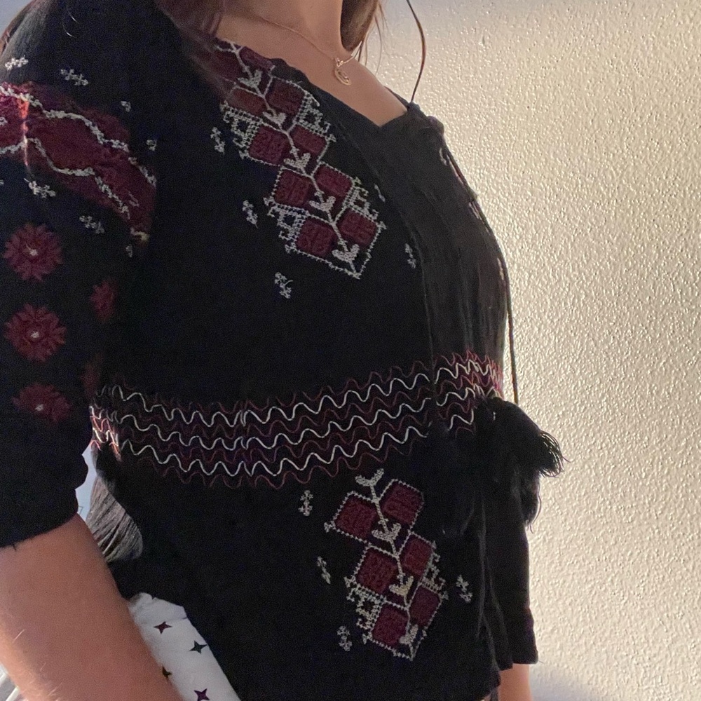 Blouse - Picture 2 of 4